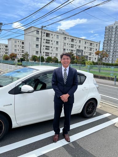 ドライビングスクールジャパン神奈川校 代表講師 白澤拓三 | 教習指導歴10年・ペーパードライバー講習1,200名以上の実績